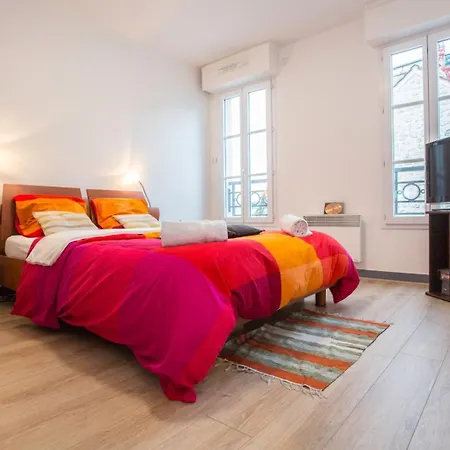 Apartment Chic With Parking Near Paris