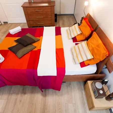 Chic With Parking Near Paris * Colombes (Hauts-de-Seine)